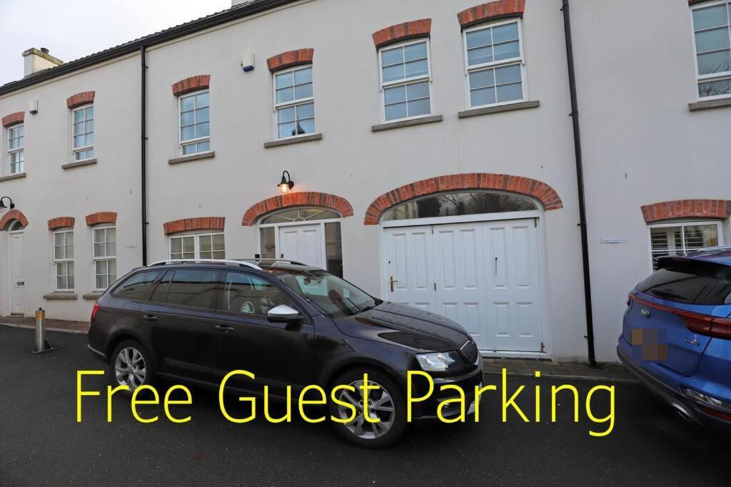 Royal Hillsborough Village Luxury Townhouse 外观 照片