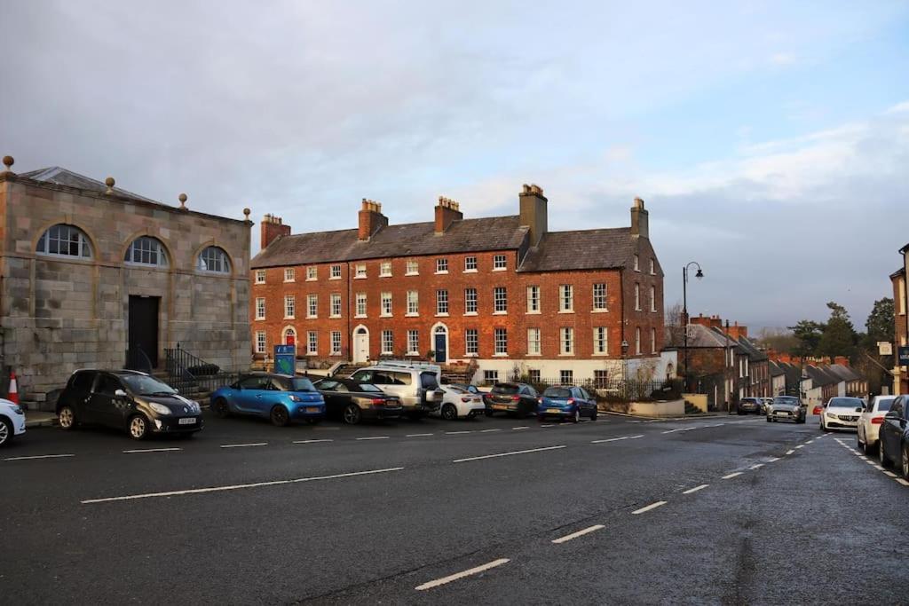 Royal Hillsborough Village Luxury Townhouse 外观 照片